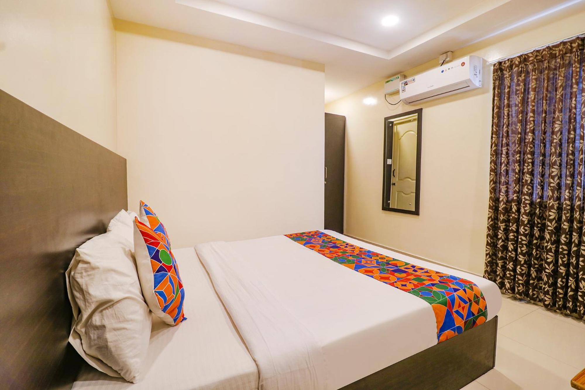Fabhotel Champion Residency - Kr Puram バンガロール エクステリア 写真
