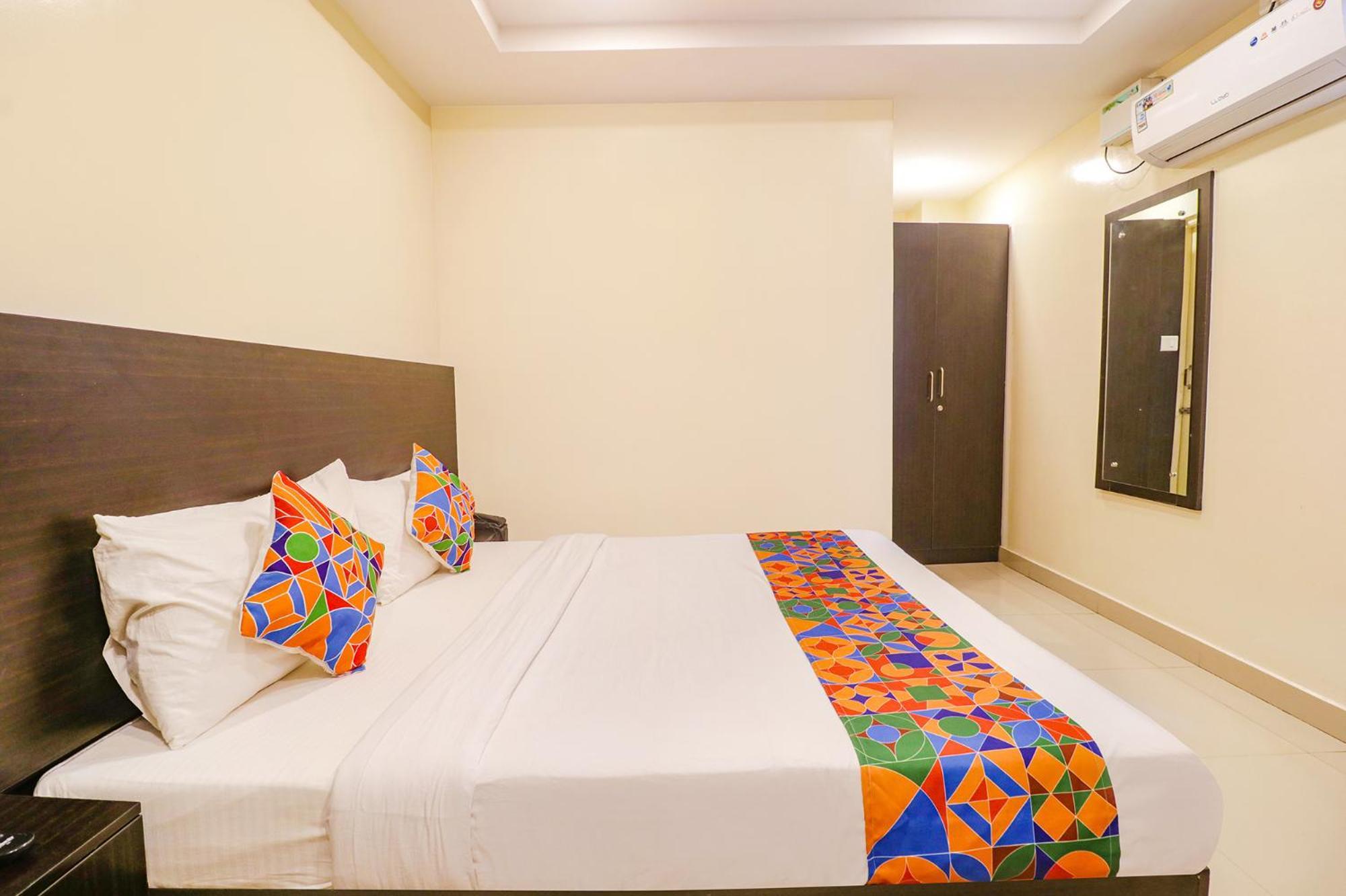 Fabhotel Champion Residency - Kr Puram バンガロール エクステリア 写真
