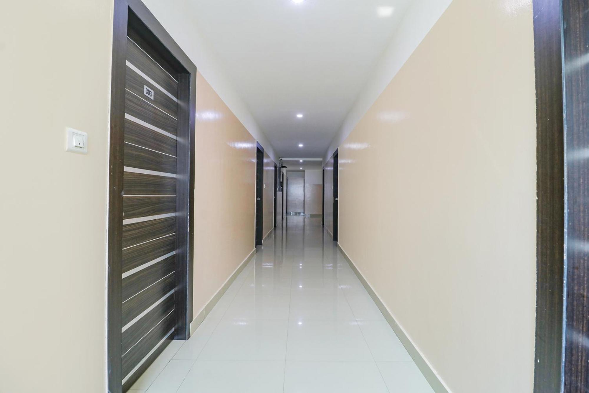 Fabhotel Champion Residency - Kr Puram バンガロール エクステリア 写真