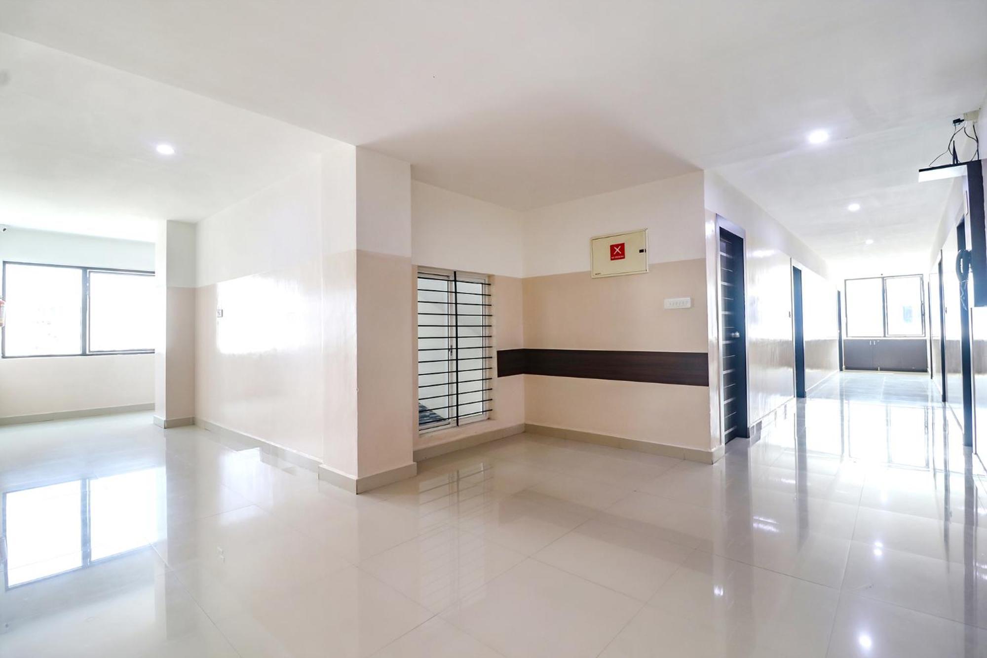 Fabhotel Champion Residency - Kr Puram バンガロール エクステリア 写真